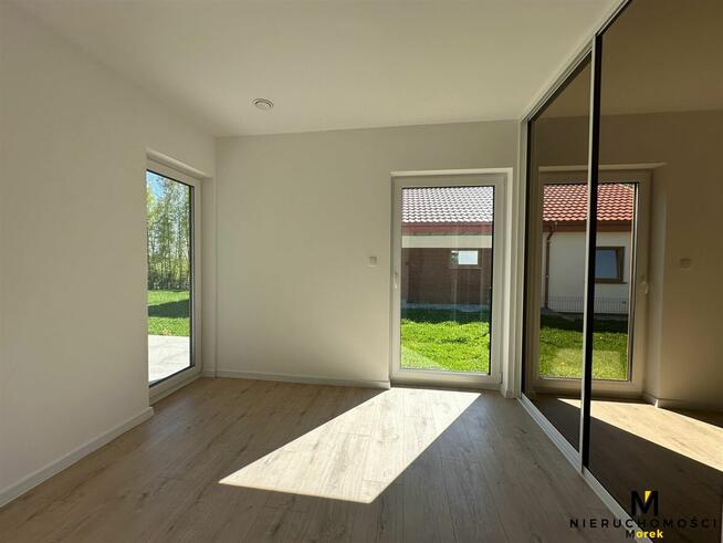 Dom Ustronie Morskie, Ku Słońcu