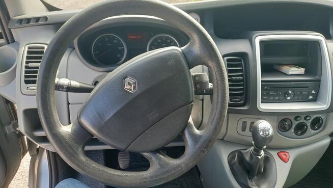 Renault Trafic LONG 9 osobowy KLIMA przód tył hak SALON PL