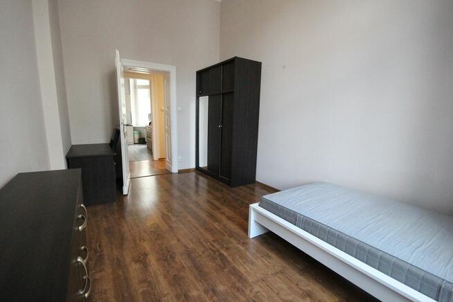 3pok 116met, okolice Galerii Dominikańskiej BALKON (Wrocław)