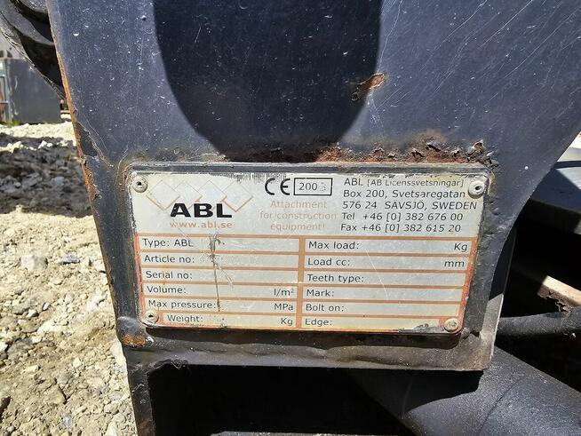 ŁADOWARKA TELESKOPOWA MANITOU MT1637 SL