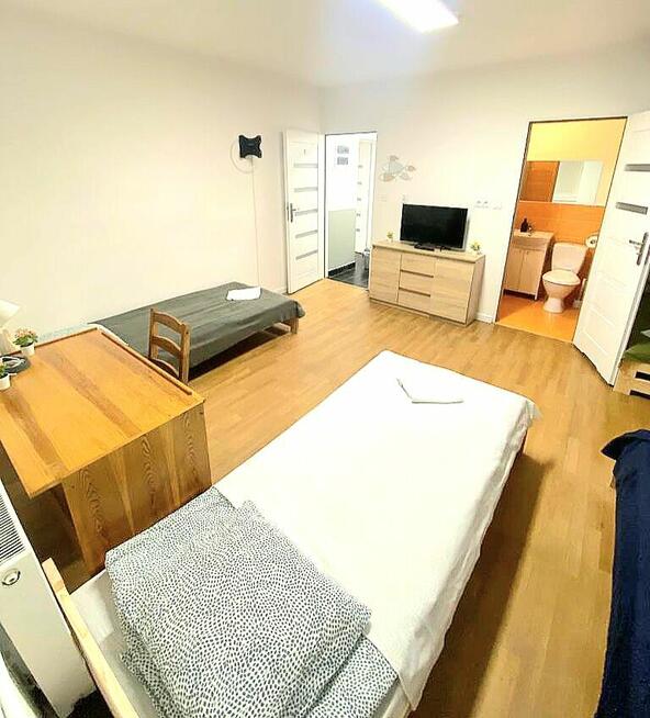 Pokój 4 osobowy z łazienką Warszawa Ursynów/metro Imielin