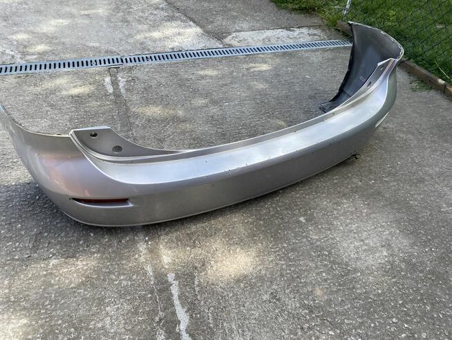 Zderzak Tylny Mazda 5 .