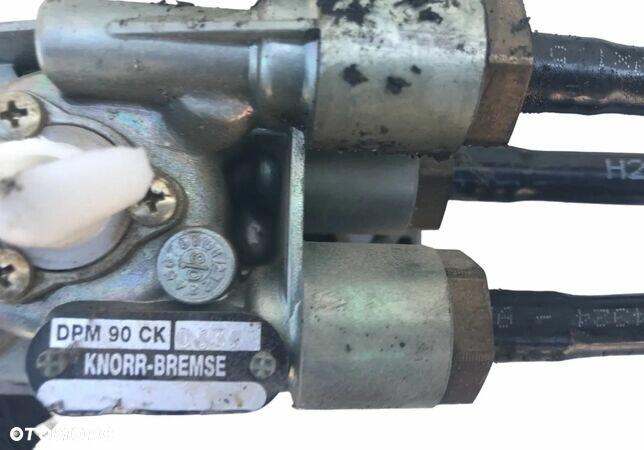 HAMULEC RĘCZNY POSTOJOWY ZAWÓR MAN TGA TGS DPM90CK