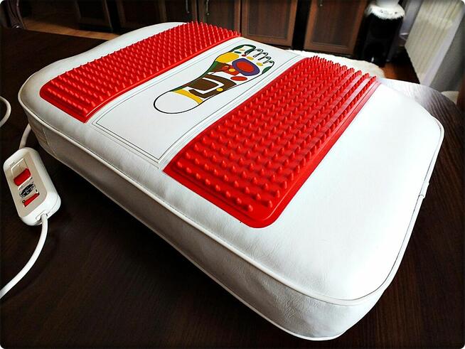 Poduszka elektryczna do masażu i rozgrzewania stóp PLANETA