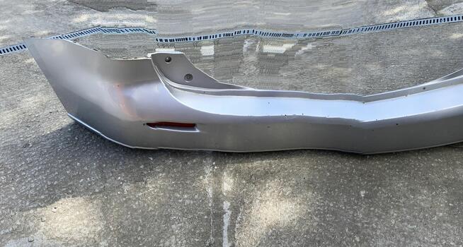 Zderzak Tylny Mazda 5 .