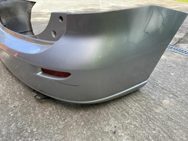 Zderzak Tylny Mazda 5 .