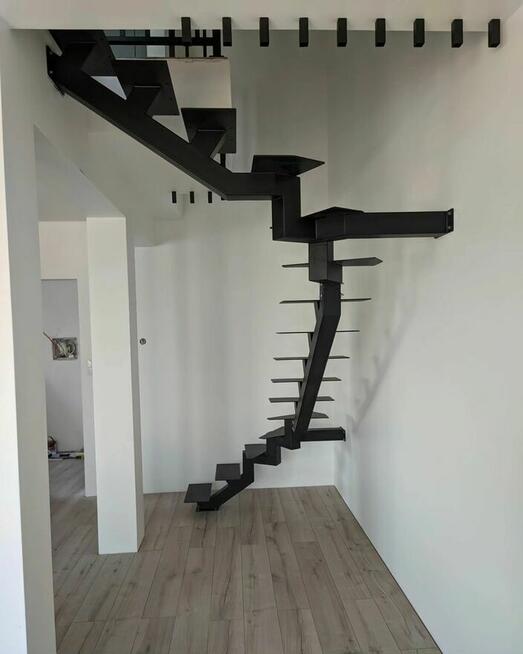 Konstrukcje schodów na wymiar