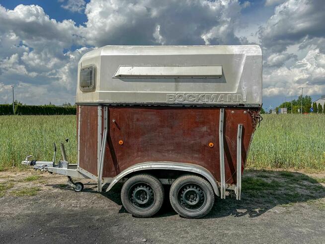 Przyczepa używana do koni Bockman tania do zwierząt do bydła