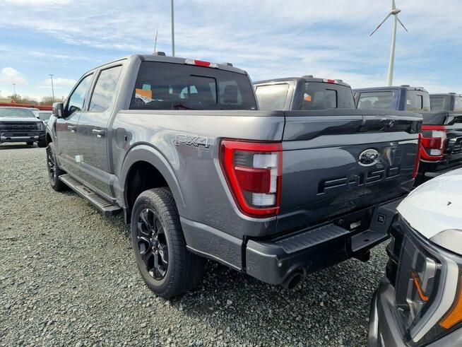 FORD F150 LARIAT 5.0 V8 Black Pack