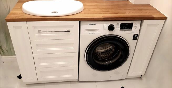 Meble łazienkowe na wymiar, szafka na wymiar STOLRYS złożone