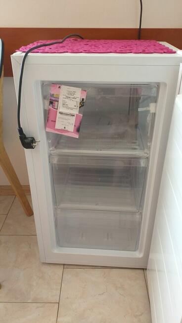 Sprzedam zamrażarke nowa