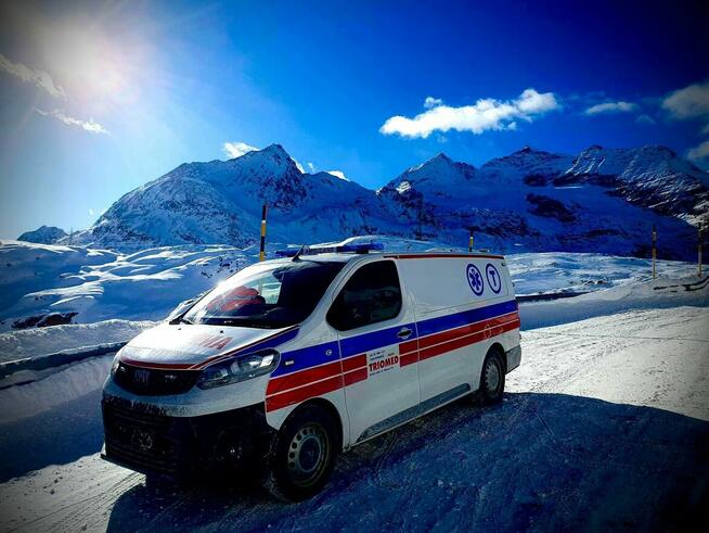 kierowca karetki w transporcie sanitarnym