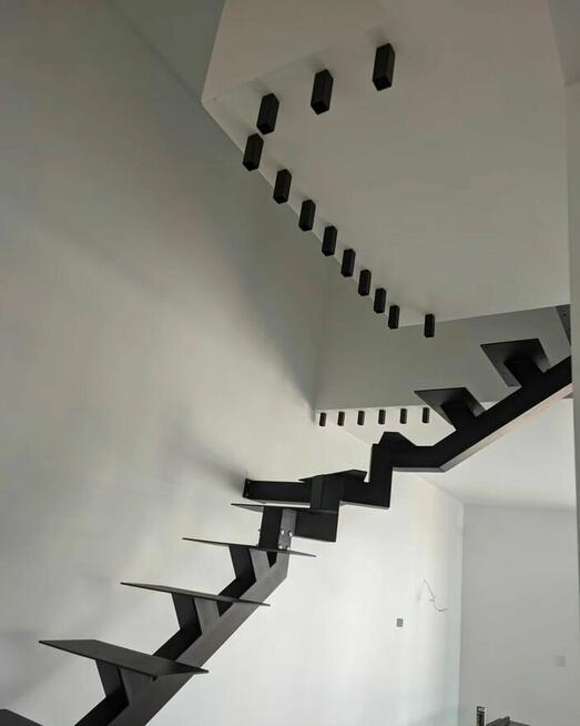 Konstrukcje schodów na wymiar