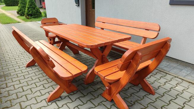 Drewniany stół malowany 2 ławki 2 fotele meble ogrodowe