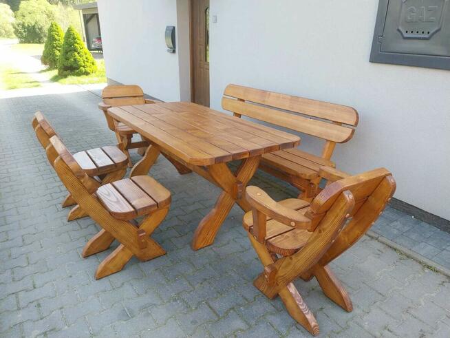Drewniany stół malowany 2 ławki 2 fotele meble ogrodowe