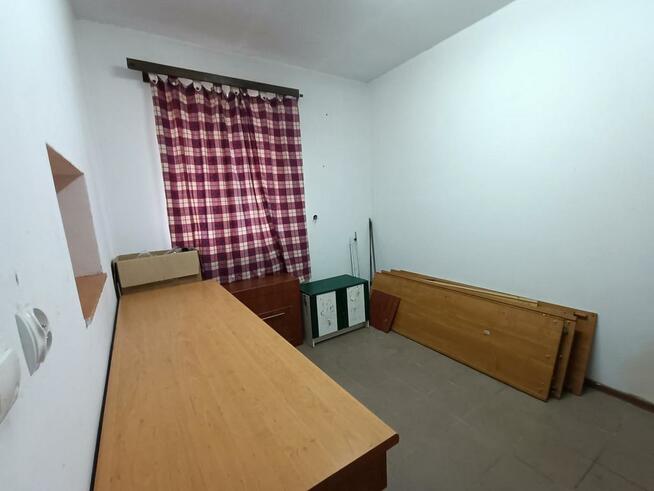 Dom na działce 4200 m2 w Gródku gm. Policzna.