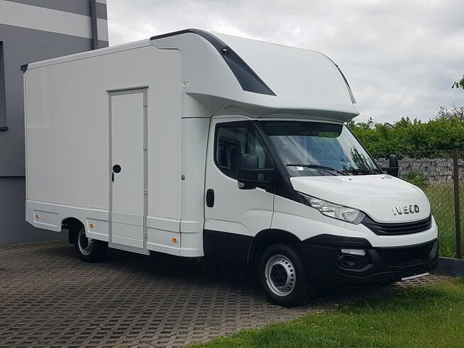 Iveco Daily KONTENER NISKOPODŁOGOWY 4,31x2,23x2,42 KLIMA 35S14 KAMPER KONIOWÓZ