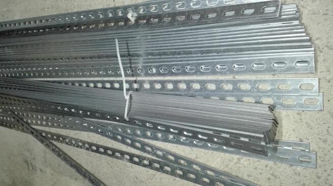 Płaskownik perforowany 25x2mm ocynk - 5,50 ZŁ /1MB. NETTO