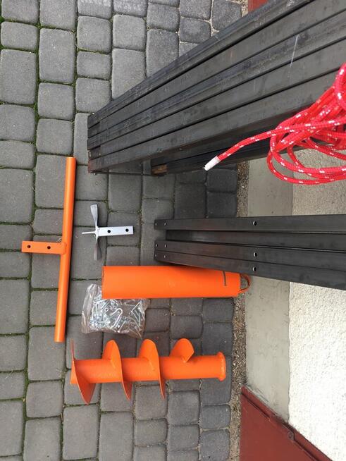 Wiertnica do wiercenia studni