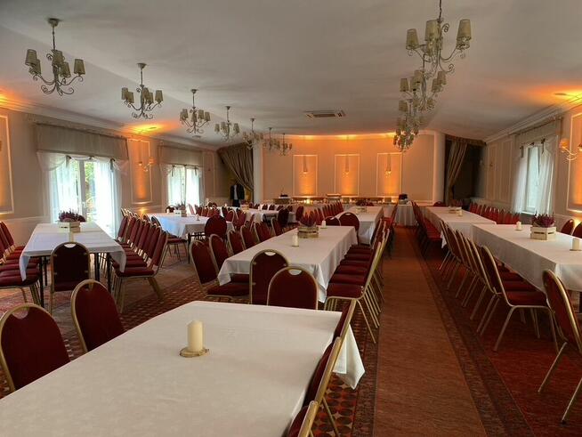 Pracownik obiektu hotelowo-gastronomicznego