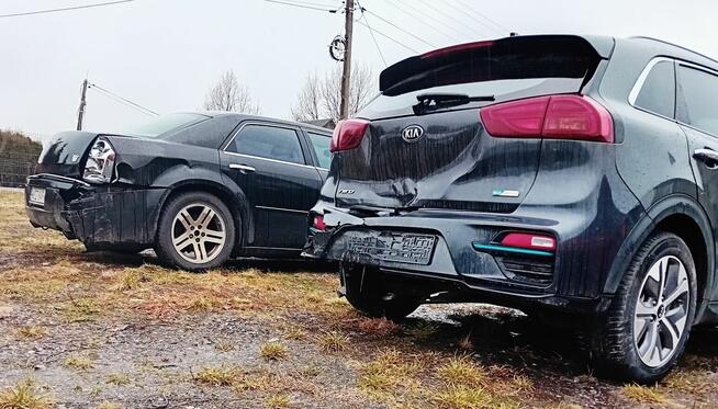 Wypożyczalnia samochodów/ FRANCZYZA