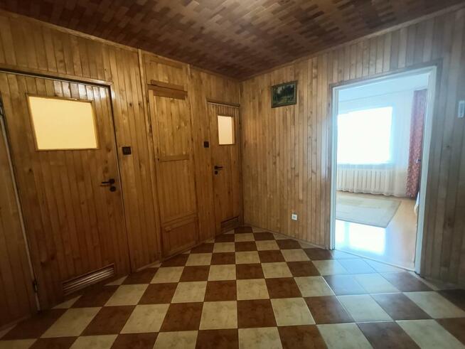 Mieszkanie trzy pokoje, 70 m kw w Puławach.
