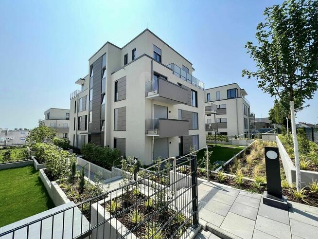 Balustrady, schody, zadaszenia, bramy ze stali nierdzewnej