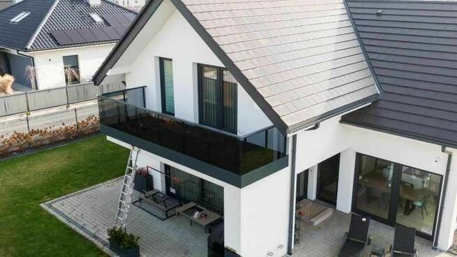 Balustrady, schody, zadaszenia ze stali nierdzewnej, szkło