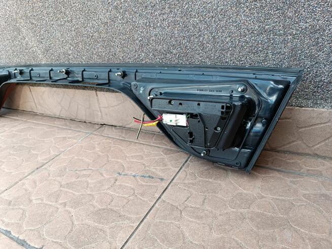 Mitsubishi Galant 7 VII 92-96 lampa tył blenda klapy sedan