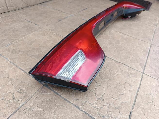 Mitsubishi Galant 7 VII 92-96 lampa tył blenda klapy sedan