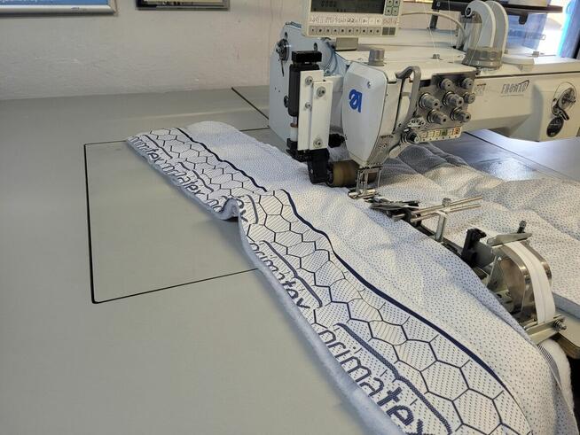 Automat wszywanie zamka w materacach Durkopp Adler 867-100