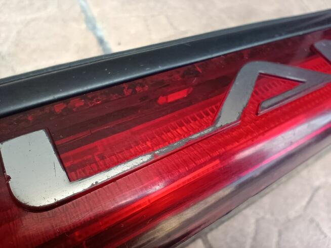 Mitsubishi Galant 7 VII 92-96 lampa tył blenda klapy sedan