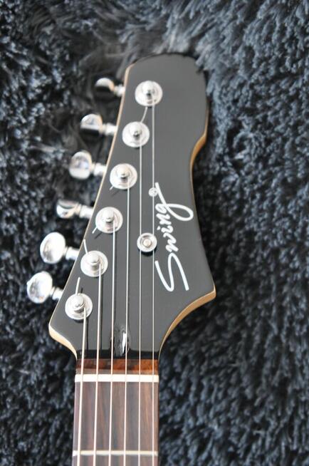 Gitara elektryczna SWING - stratocaster, czarna, układ HSS.