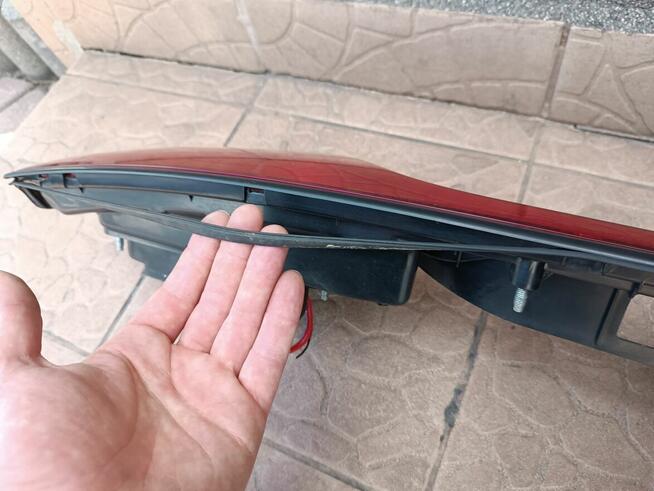 Mitsubishi Galant 7 VII 92-96 lampa tył blenda klapy sedan