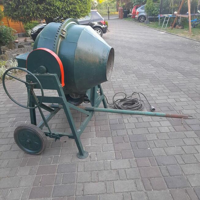Sprzedam betoniarkę 250l