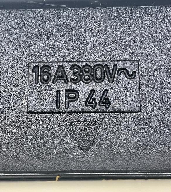 POLAM gniazdo + wtyczka 380V NOWE PRL