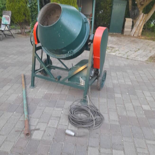 Sprzedam betoniarkę 250l