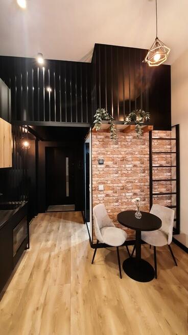 Balustrady, schody, zadaszenia, bramy ze stali nierdzewnej