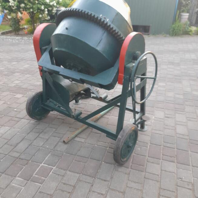 Sprzedam betoniarkę 250l