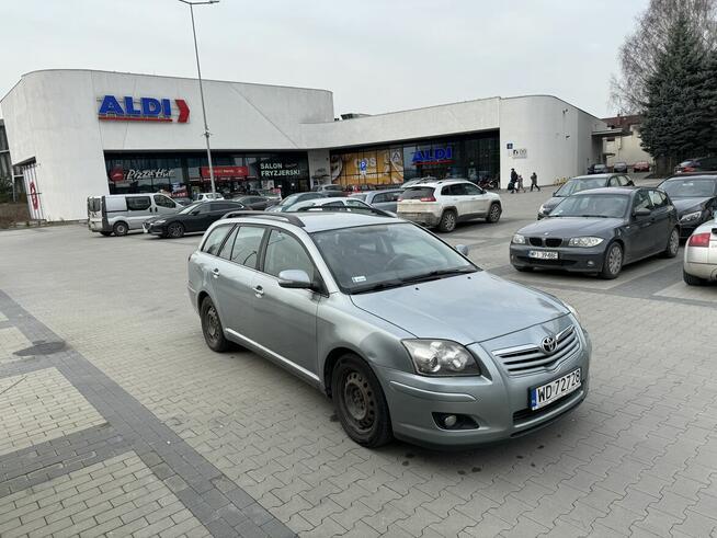 Toyota Avensis T25