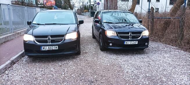 Wypożyczalnia samochodów aut mini vanów Warszawa.