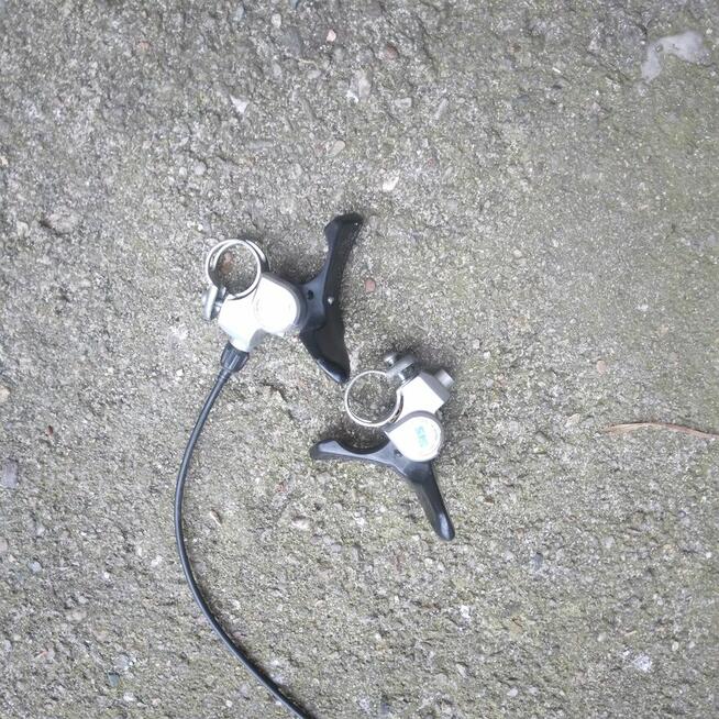 Hamulce rowerowe i przekładnia przerzutek