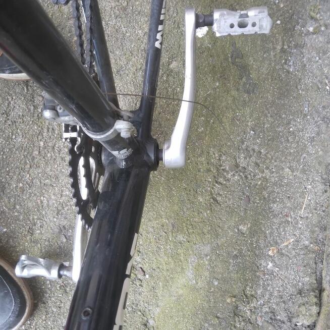 Rama aluminiowa do kół 28