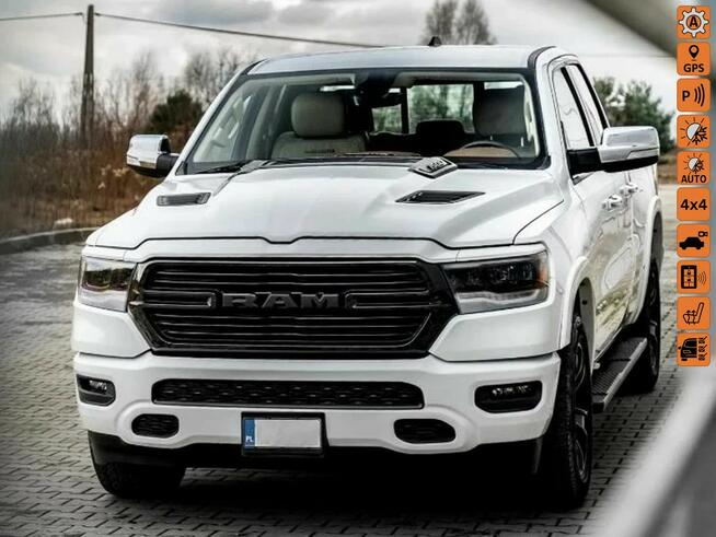 DODGE RAM 1500 LARAMIE 5.7 PIĘKNE WNĘTRZE BOGATO WYPOSAŻONY 2020R.