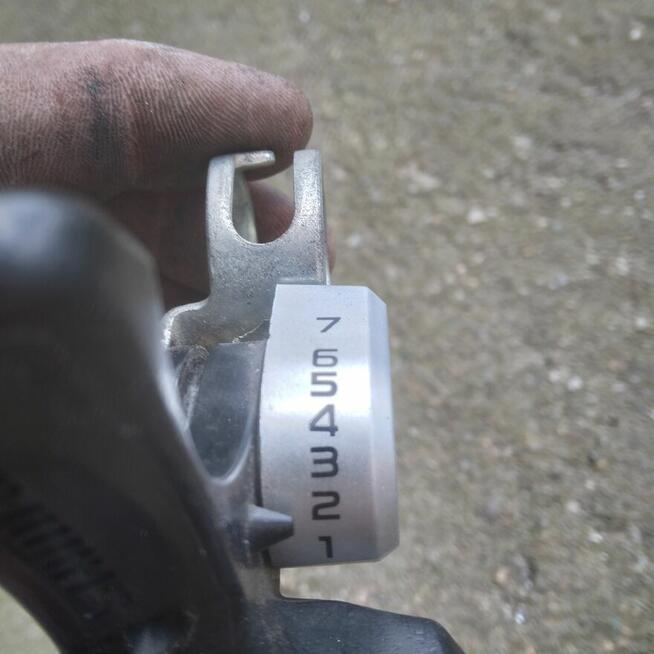 Hamulce rowerowe i przekładnia przerzutek