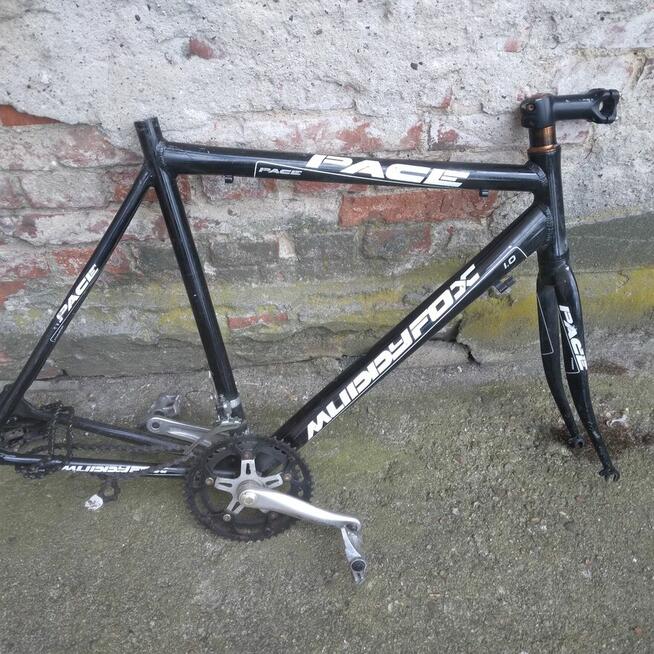 Rama aluminiowa do kół 28