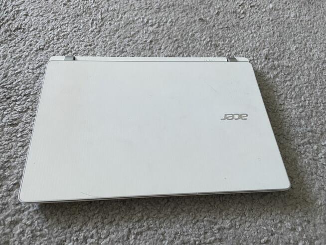Laptop Acer Aspire v13