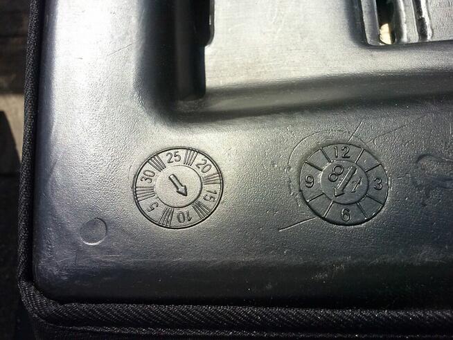 Podstawka, poduszka samochodowa, 30 zł.