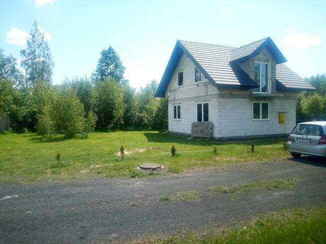 Dom 8 km od granic Kielc z pompom ciepłą