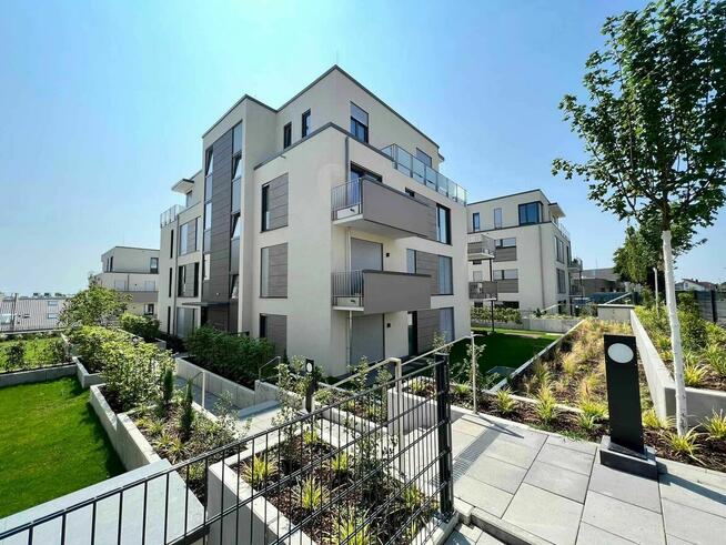 Balustrady, schody, zadaszenia, bramy ze stali nierdzewnej